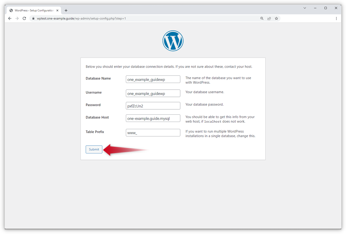 Skärmdumpen visar webbläsarfönstret med fälten för databasinformation, och en röd pil pekar på knappen "Skicka".".