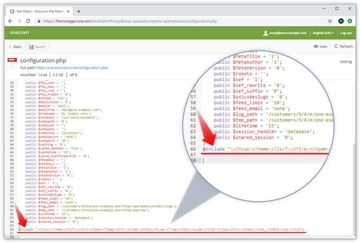 Ein Screenshot des File Managers zeigt einen roten Pfeil, der auf eine Zeile mit Malware-Code zeigt.