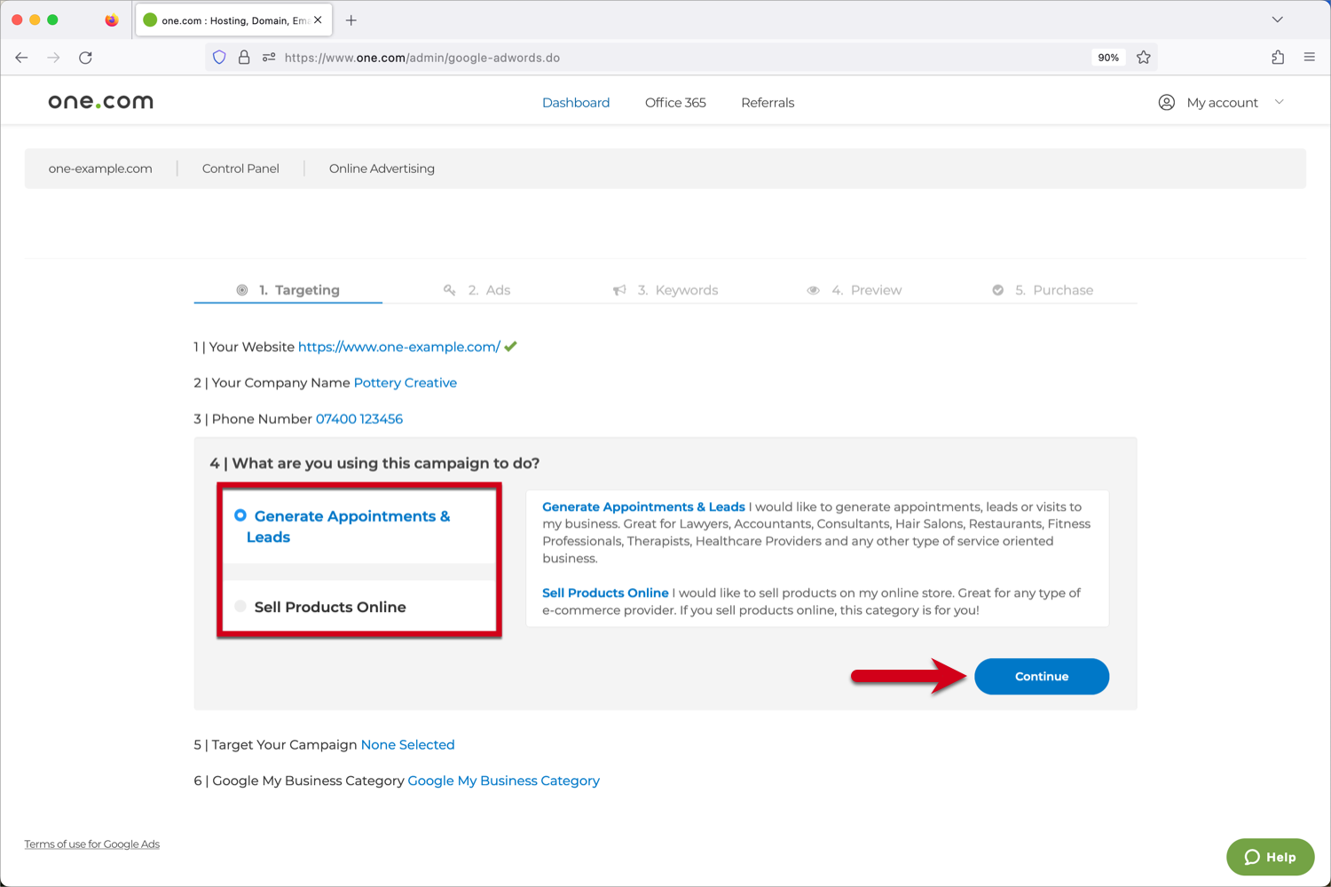 Captura de pantalla del panel de anuncios de Google en el Panel de control con un cuadro rojo alrededor de las opciones y una flecha apuntando al botón 'Continuar'.