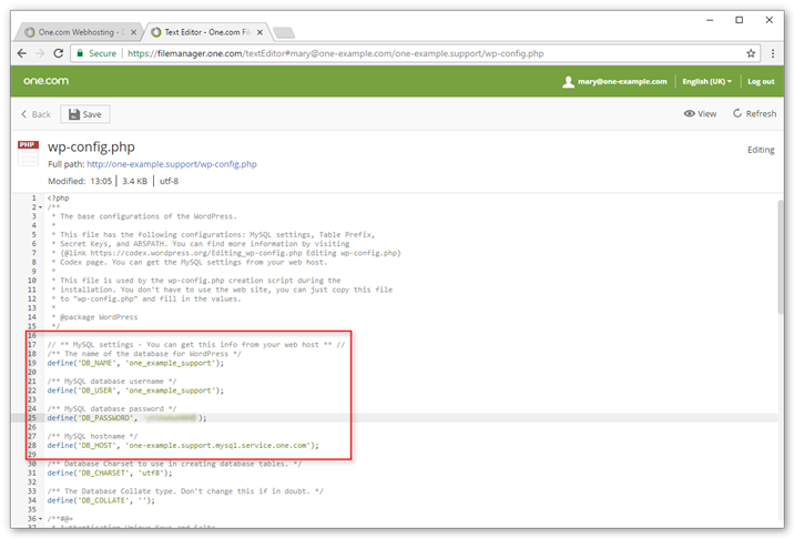 Screenshot del file wp-config.php in File Manager.