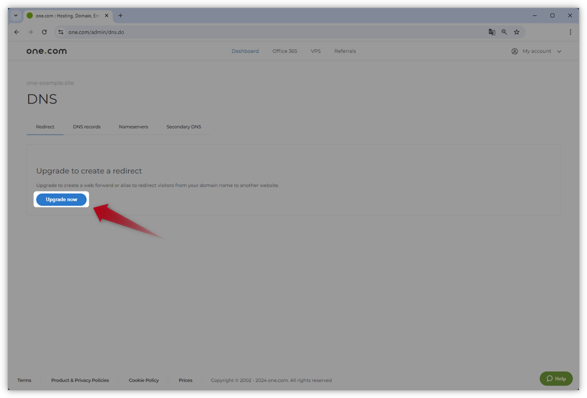 Screenshot of the Controlpanel where an arrow is pointed to the button Upgrade now.
