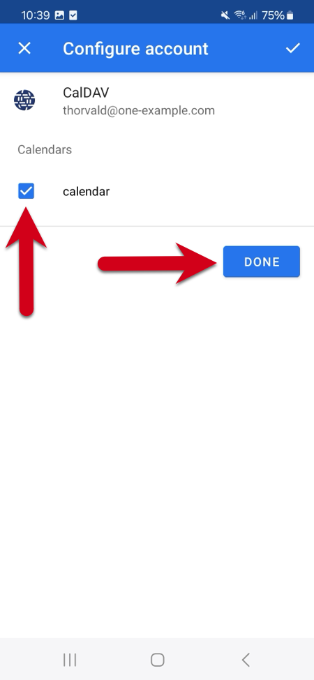 Screenshot mit roten Pfeilen, die zeigen, wo man einen Kalender zur Synchronisierung auswählen kann.