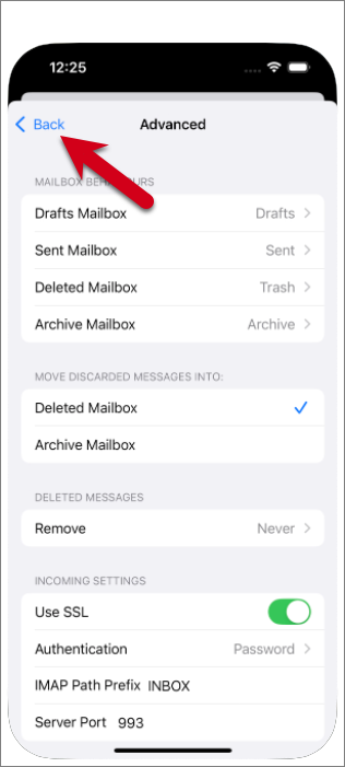 Screenshot della pagina Impostazioni avanzate con una freccia rossa che punta al pulsante Indietro nell'angolo in alto a sinistra.