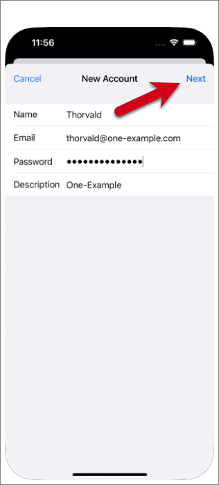 Screenshot della schermata di configurazione del nuovo account che mostra i dettagli dell'account con una freccia rossa che punta al pulsante Avanti.