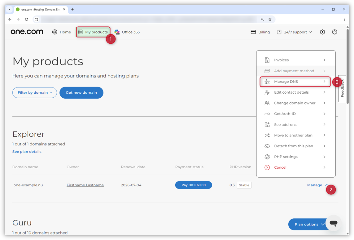 Captura de ecrã da página «Os meus produtos» no Painel de Controlo. Os passos descritos estão destacados com pontos vermelhos numerados.