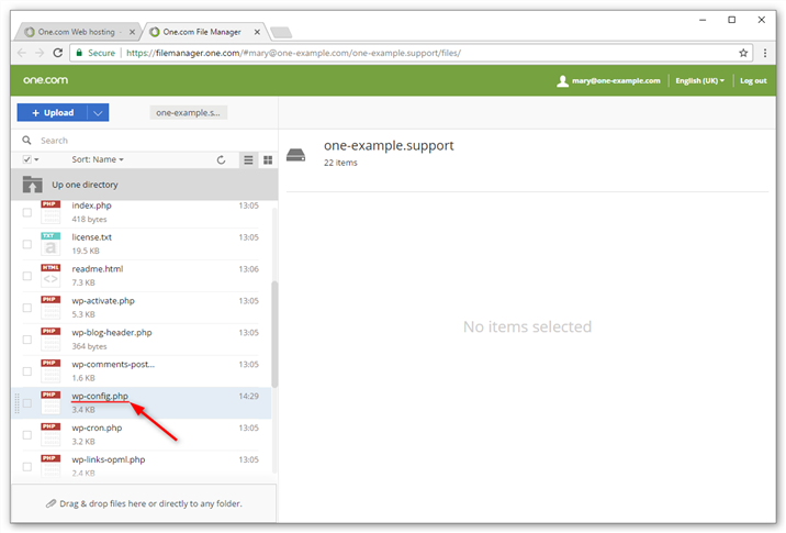 Skärmdump av filen wp-config.php i File Manager.