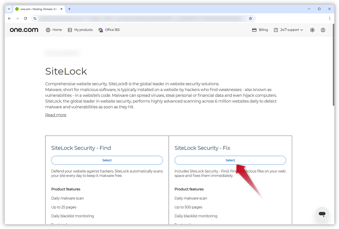 Skjermbilde av oversiktssiden med SiteLock-pakkene i kontrollpanelet. En rød pil peker til "Velg"-knappen.