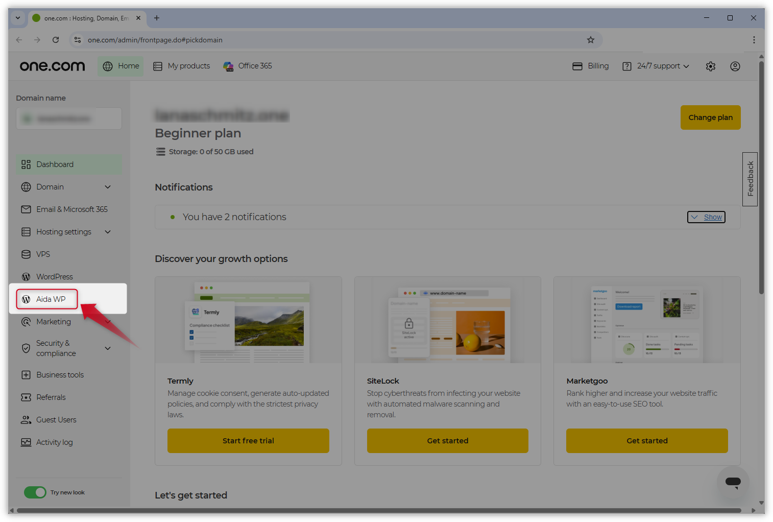 Skärmdump av one.com-kontrollpanelen. En röd pil pekar på "Aida WP" i menyn till vänster.