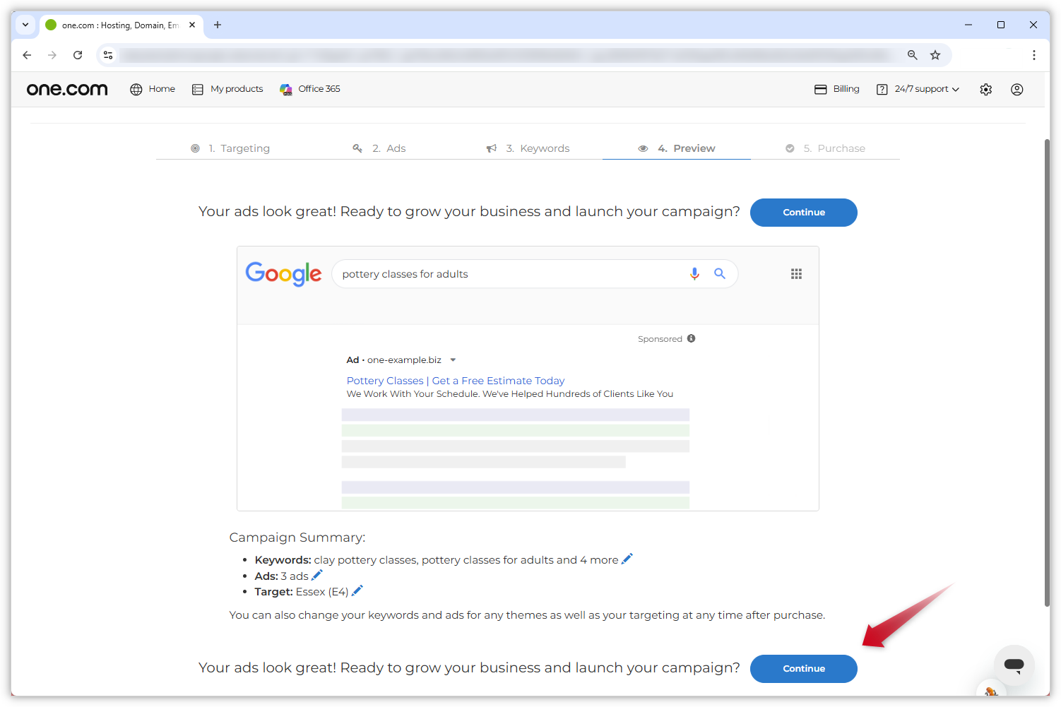 Capture d'écran de la page Google Ads. Un aperçu s'affiche et une flèche rouge pointe vers le bouton « Continuer » en bas de la page.