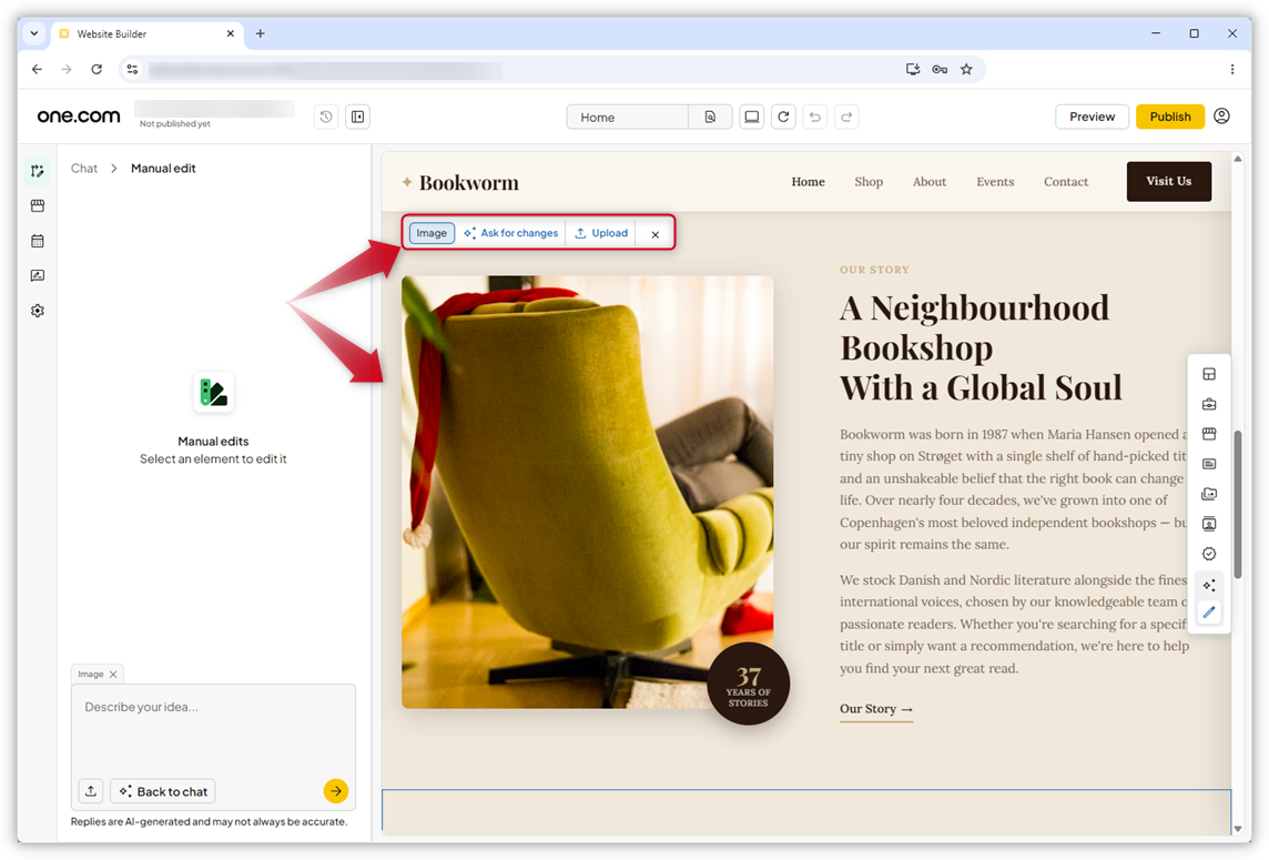 Captura de ecrã do editor do Aida AI Website Builder. As setas vermelhas destacam uma imagem e o menu de imagem correspondente.