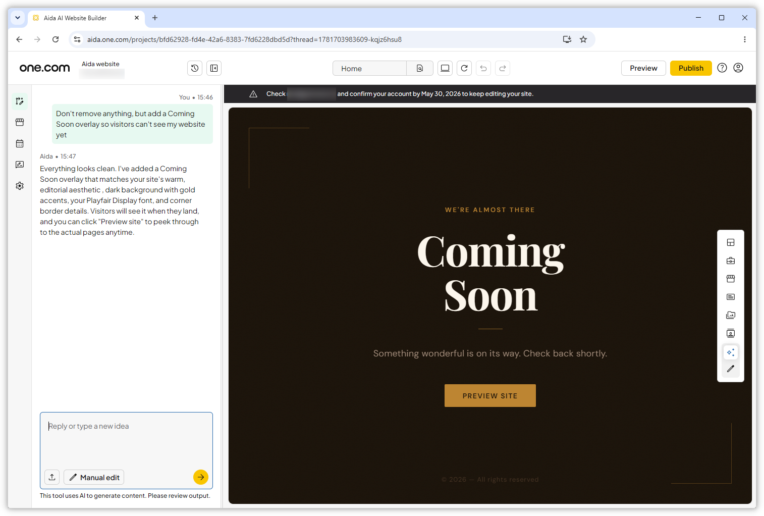 Captura de tela do Aida AI Website Builder exibindo uma sobreposição de "Em breve".